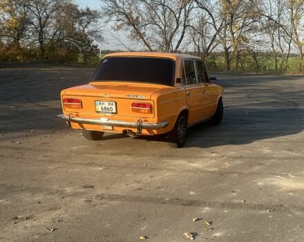 Желтый ВАЗ 2103, объемом двигателя 1.3 л и пробегом 2 тыс. км за 1800 $, фото 1 на Automoto.ua