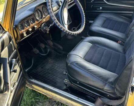 Жовтий ВАЗ 2103, об'ємом двигуна 1.5 л та пробігом 100 тис. км за 762 $, фото 5 на Automoto.ua