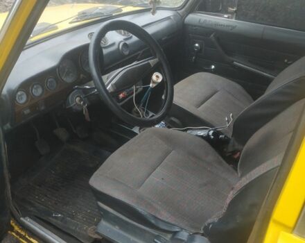 Желтый ВАЗ 2103, объемом двигателя 1 л и пробегом 60 тыс. км за 522 $, фото 5 на Automoto.ua