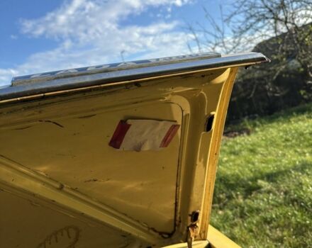 Жовтий ВАЗ 2103, об'ємом двигуна 1.5 л та пробігом 100 тис. км за 762 $, фото 8 на Automoto.ua