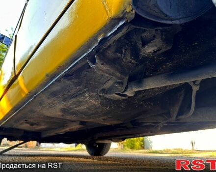 Жовтий ВАЗ 2103, об'ємом двигуна 1.3 л та пробігом 178 тис. км за 750 $, фото 7 на Automoto.ua