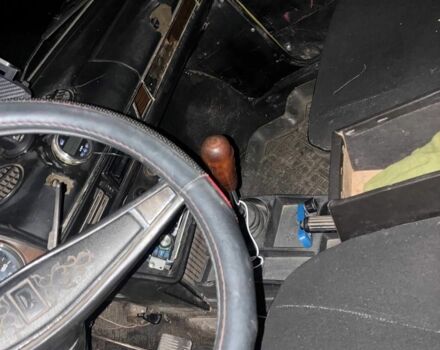 Желтый ВАЗ 2103, объемом двигателя 1.5 л и пробегом 300 тыс. км за 237 $, фото 1 на Automoto.ua