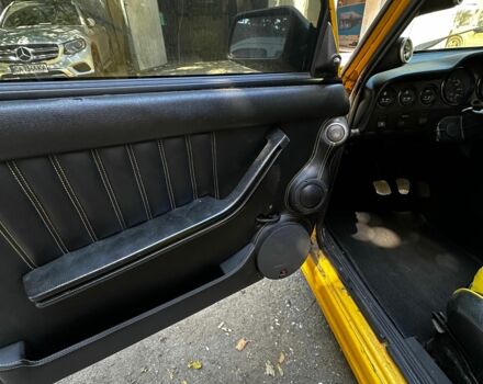 Желтый ВАЗ 2103, объемом двигателя 1.8 л и пробегом 74 тыс. км за 3000 $, фото 11 на Automoto.ua