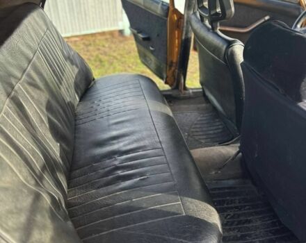 Желтый ВАЗ 2103, объемом двигателя 1.5 л и пробегом 1 тыс. км за 544 $, фото 5 на Automoto.ua