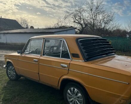 Желтый ВАЗ 2103, объемом двигателя 1.5 л и пробегом 1 тыс. км за 544 $, фото 3 на Automoto.ua