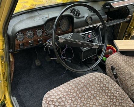 Желтый ВАЗ 2103, объемом двигателя 1.3 л и пробегом 3 тыс. км за 400 $, фото 5 на Automoto.ua