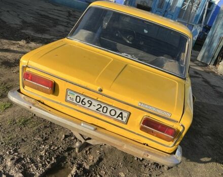 Желтый ВАЗ 2103, объемом двигателя 1.5 л и пробегом 100 тыс. км за 833 $, фото 3 на Automoto.ua