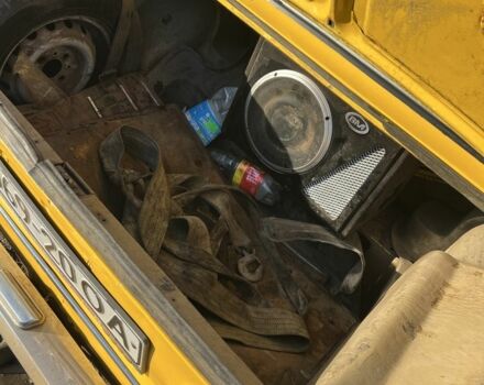 Желтый ВАЗ 2103, объемом двигателя 1.5 л и пробегом 100 тыс. км за 833 $, фото 7 на Automoto.ua