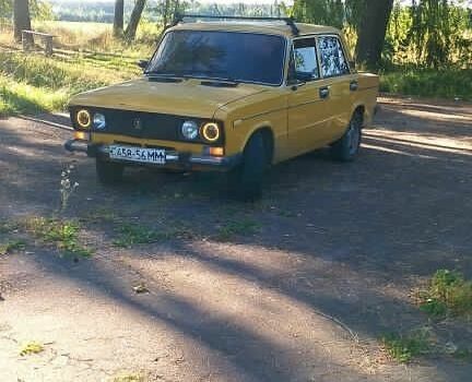 Желтый ВАЗ 2103, объемом двигателя 0 л и пробегом 1000 тыс. км за 720 $, фото 3 на Automoto.ua
