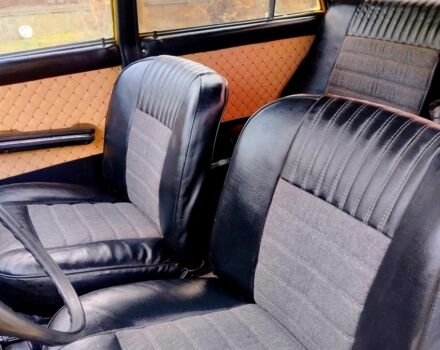 Желтый ВАЗ 2103, объемом двигателя 1.5 л и пробегом 77 тыс. км за 618 $, фото 8 на Automoto.ua