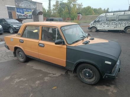 Желтый ВАЗ 2103, объемом двигателя 1.5 л и пробегом 78 тыс. км за 728 $, фото 1 на Automoto.ua