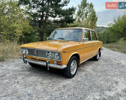 Жовтий ВАЗ 2103, об'ємом двигуна 1.5 л та пробігом 35 тис. км за 3300 $, фото 1 на Automoto.ua