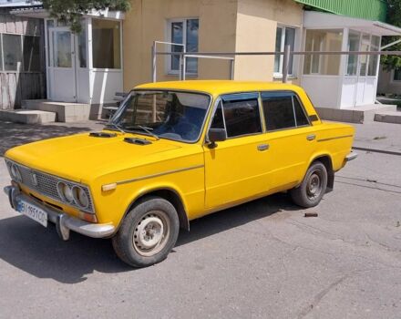 Желтый ВАЗ 2103, объемом двигателя 1.5 л и пробегом 200 тыс. км за 17000 $, фото 1 на Automoto.ua