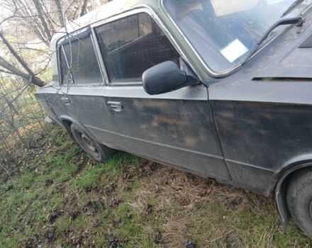 Желтый ВАЗ 2103, объемом двигателя 1.4 л и пробегом 300 тыс. км за 300 $, фото 1 на Automoto.ua