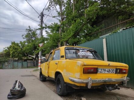 Жовтий ВАЗ 2103, об'ємом двигуна 1.5 л та пробігом 800 тис. км за 380 $, фото 1 на Automoto.ua