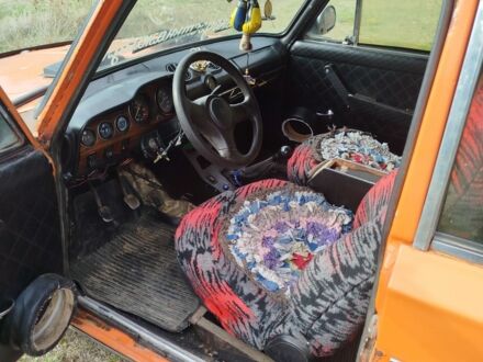 Желтый ВАЗ 2103, объемом двигателя 3 л и пробегом 127 тыс. км за 404 $, фото 1 на Automoto.ua