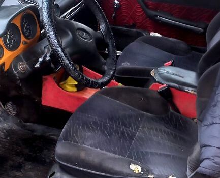 Желтый ВАЗ 2103, объемом двигателя 1.5 л и пробегом 0 тыс. км за 650 $, фото 1 на Automoto.ua