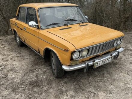 Желтый ВАЗ 2103, объемом двигателя 1.5 л и пробегом 98 тыс. км за 438 $, фото 1 на Automoto.ua