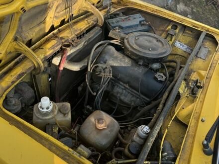 Желтый ВАЗ 2103, объемом двигателя 1.5 л и пробегом 100 тыс. км за 833 $, фото 1 на Automoto.ua