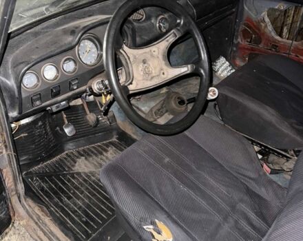 Серый ВАЗ 2103, объемом двигателя 1.3 л и пробегом 60 тыс. км за 370 $, фото 2 на Automoto.ua