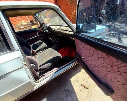 Серый ВАЗ 2103, объемом двигателя 1.5 л и пробегом 300 тыс. км за 1100 $, фото 3 на Automoto.ua