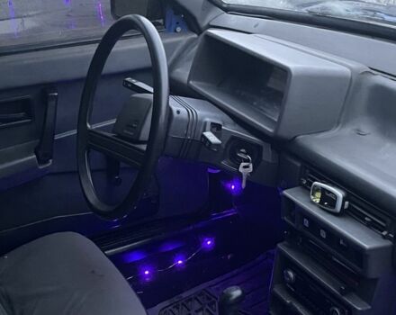 Синий ВАЗ 2103, объемом двигателя 1.3 л и пробегом 100 тыс. км за 950 $, фото 6 на Automoto.ua