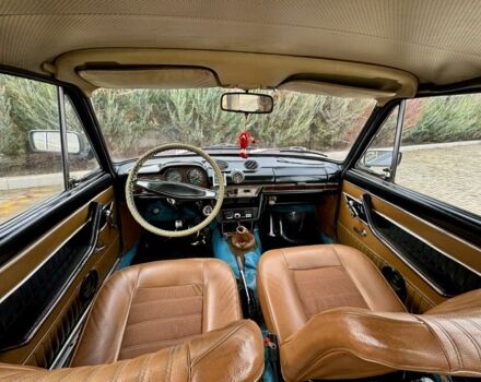 Синій ВАЗ 2103, об'ємом двигуна 1.5 л та пробігом 345 тис. км за 500 $, фото 5 на Automoto.ua