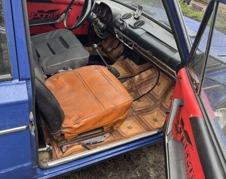 Синий ВАЗ 2103, объемом двигателя 1.5 л и пробегом 1000 тыс. км за 619 $, фото 3 на Automoto.ua
