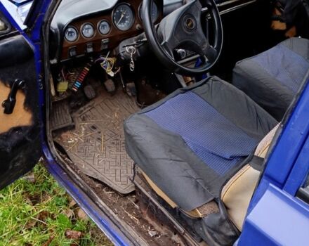 Синий ВАЗ 2103, объемом двигателя 0 л и пробегом 60 тыс. км за 334 $, фото 2 на Automoto.ua