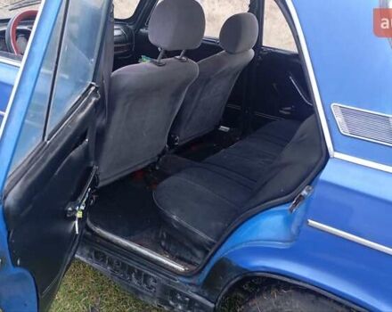 Синий ВАЗ 2103, объемом двигателя 0 л и пробегом 350 тыс. км за 450 $, фото 2 на Automoto.ua