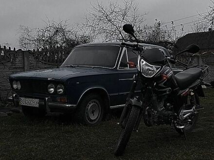 Синий ВАЗ 2103, объемом двигателя 1 л и пробегом 400 тыс. км за 587 $, фото 1 на Automoto.ua