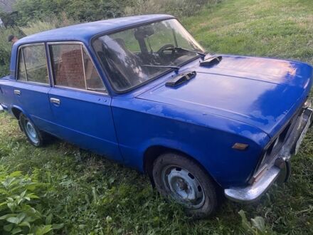 ВАЗ 2103 1978 у Каменце-Подольском на Automoto.ua Синій ВАЗ 2103, об'ємом двигуна 1.3 л та пробігом 179 тис. км за 351 $, фото 1 на Automoto.ua