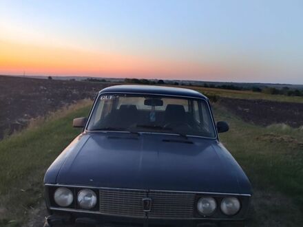 ВАЗ 2103 1979 в Черкассах на Automoto.ua Синий ВАЗ 2103, объемом двигателя 0 л и пробегом 200 тыс. км за 291 $, фото 1 на Automoto.ua