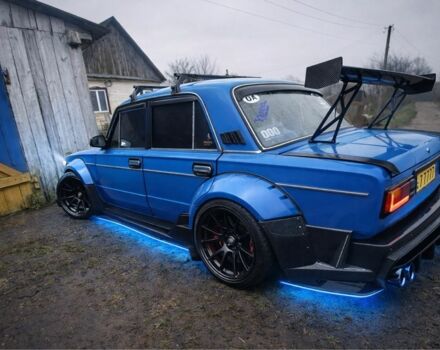 Синий ВАЗ 2103, объемом двигателя 1.5 л и пробегом 200 тыс. км за 498 $, фото 1 на Automoto.ua