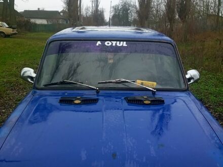 Синий ВАЗ 2103, объемом двигателя 1.3 л и пробегом 222 тыс. км за 300 $, фото 1 на Automoto.ua