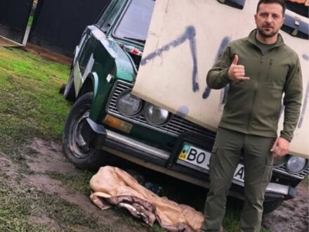 ВАЗ 2103 1993 в Ивано-Франковске на Automoto.ua Синий ВАЗ 2103, объемом двигателя 1.5 л и пробегом 2 тыс. км за 242 $, фото 1 на Automoto.ua