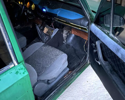 Зеленый ВАЗ 2103, объемом двигателя 1.5 л и пробегом 0 тыс. км за 600 $, фото 7 на Automoto.ua