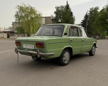 Зеленый ВАЗ 2103, объемом двигателя 0 л и пробегом 13 тыс. км за 878 $, фото 3 на Automoto.ua