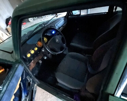 Зеленый ВАЗ 2103, объемом двигателя 1.5 л и пробегом 0 тыс. км за 600 $, фото 6 на Automoto.ua