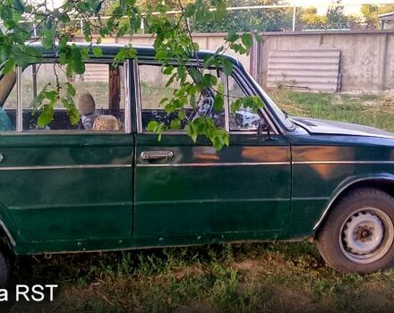 ВАЗ 2103 1974 у Дніпро (Дніпропетровську) на Automoto.ua Зелений ВАЗ 2103, об'ємом двигуна 1.5 л та пробігом 150 тис. км за 500 $, фото 3 на Automoto.ua