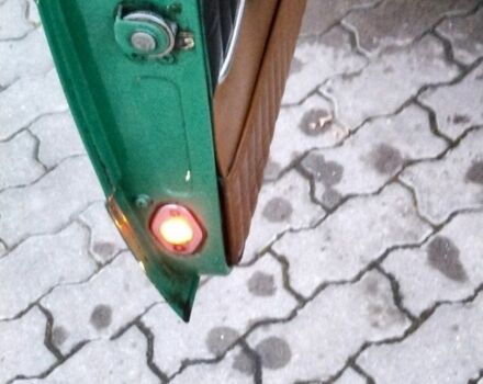 Зеленый ВАЗ 2103, объемом двигателя 1.5 л и пробегом 27 тыс. км за 750 $, фото 12 на Automoto.ua