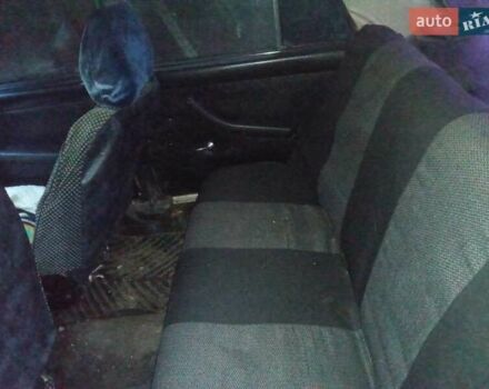 Зелений ВАЗ 2103, об'ємом двигуна 1.3 л та пробігом 300 тис. км за 553 $, фото 4 на Automoto.ua