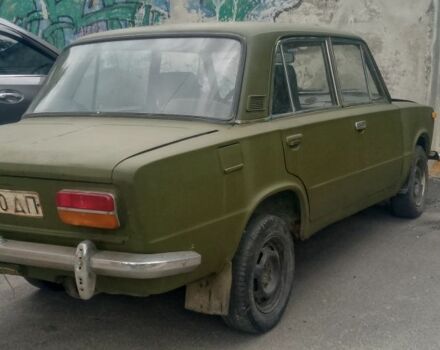 Зелений ВАЗ 2103, об'ємом двигуна 0 л та пробігом 299 тис. км за 601 $, фото 3 на Automoto.ua