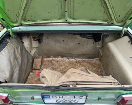 Зеленый ВАЗ 2103, объемом двигателя 1.5 л и пробегом 100 тыс. км за 596 $, фото 3 на Automoto.ua