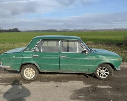 Зеленый ВАЗ 2103, объемом двигателя 1.5 л и пробегом 300 тыс. км за 600 $, фото 3 на Automoto.ua