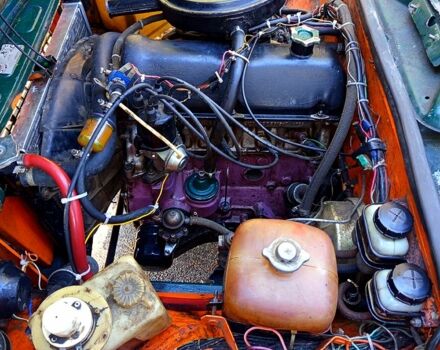 Зеленый ВАЗ 2103, объемом двигателя 1.5 л и пробегом 96 тыс. км за 199 $, фото 8 на Automoto.ua