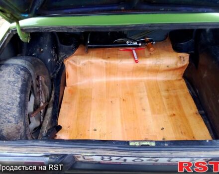 Зеленый ВАЗ 2103, объемом двигателя 15 л и пробегом 0 тыс. км за 450 $, фото 4 на Automoto.ua