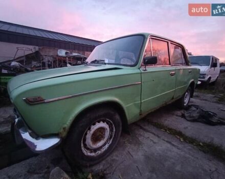 Зеленый ВАЗ 2103, объемом двигателя 1.29 л и пробегом 63 тыс. км за 450 $, фото 2 на Automoto.ua