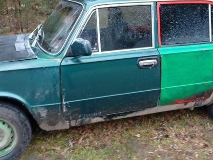 Зеленый ВАЗ 2103, объемом двигателя 1.5 л и пробегом 100 тыс. км за 262 $, фото 1 на Automoto.ua