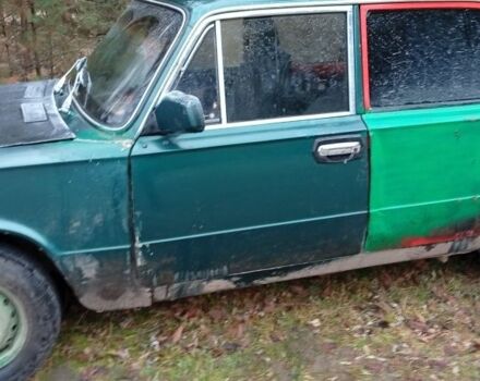 Зеленый ВАЗ 2103, объемом двигателя 1.5 л и пробегом 100 тыс. км за 262 $, фото 1 на Automoto.ua